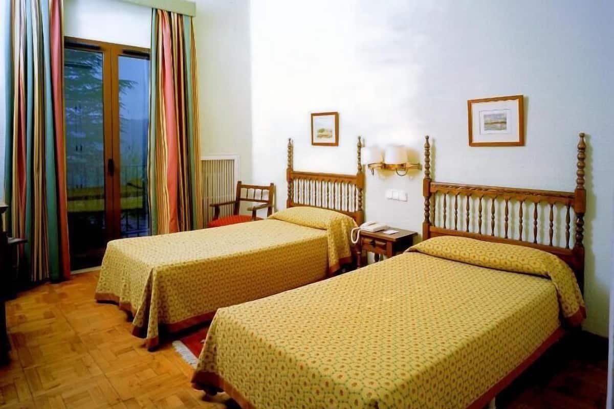 Minibar, in-room safe, desk, blackout curtains