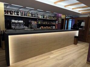 Bar-cafetería