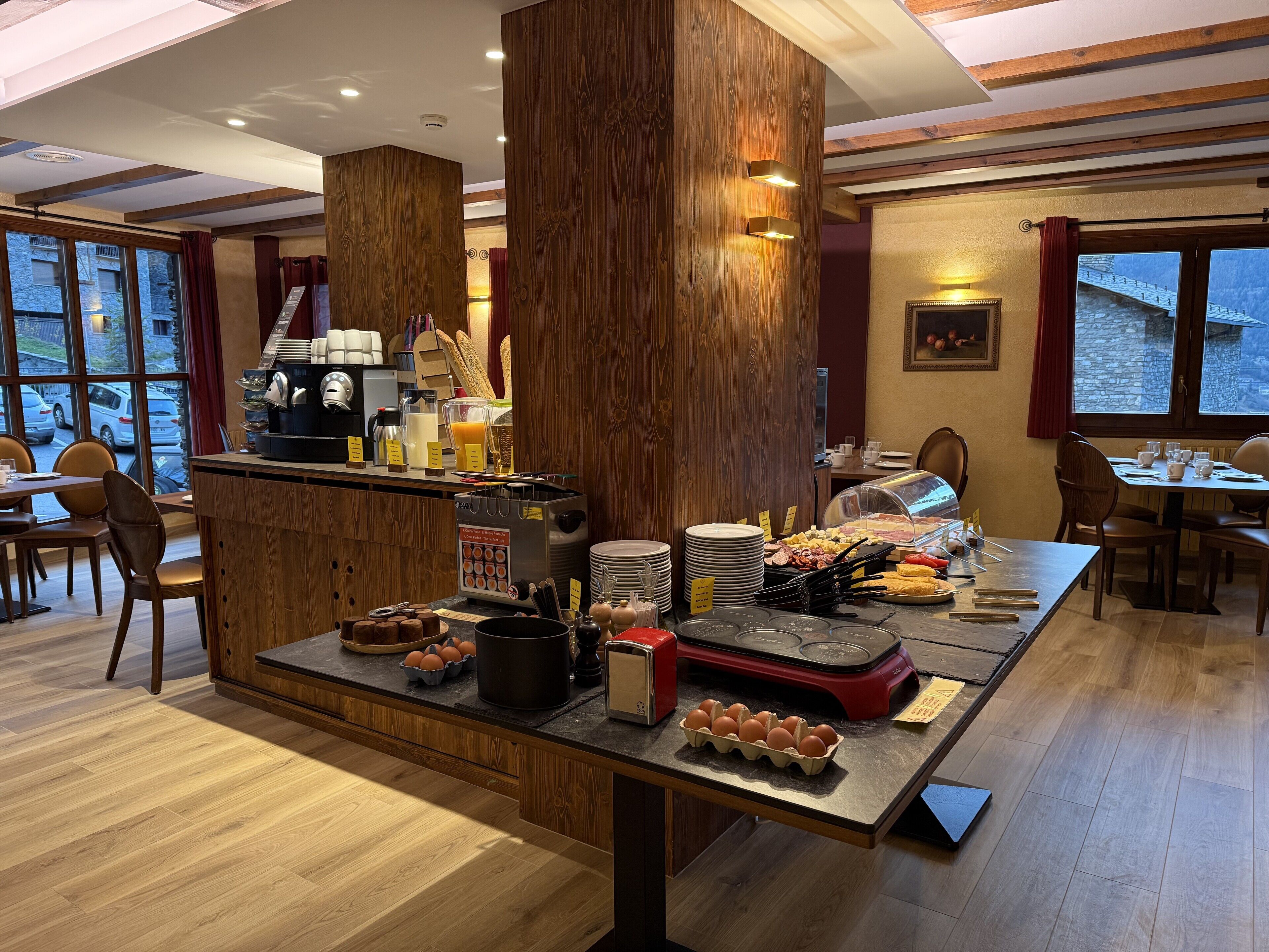 daily buffet breakfast for a fee