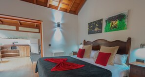 Studio Standard, vue montagne | Couette en duvet d'oie, minibar, coffres-forts dans les chambres