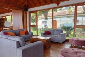 Lobby sitting area - Hotel Rural Casablanca (Los Realejos)
