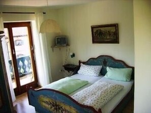 Double Room | Premium bedding, in-room safe, soundproofing, free WiFi - Hotel Gasthaus Café Bavaria (Inzell)