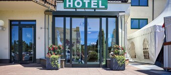 Airport-Hotel Fortuna