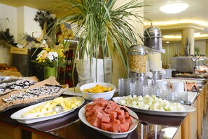 Free daily continental breakfast - Hotel Oasis (Alghero)