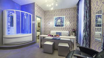 1 bedroom, hypo-allergenic bedding, minibar, in-room safe