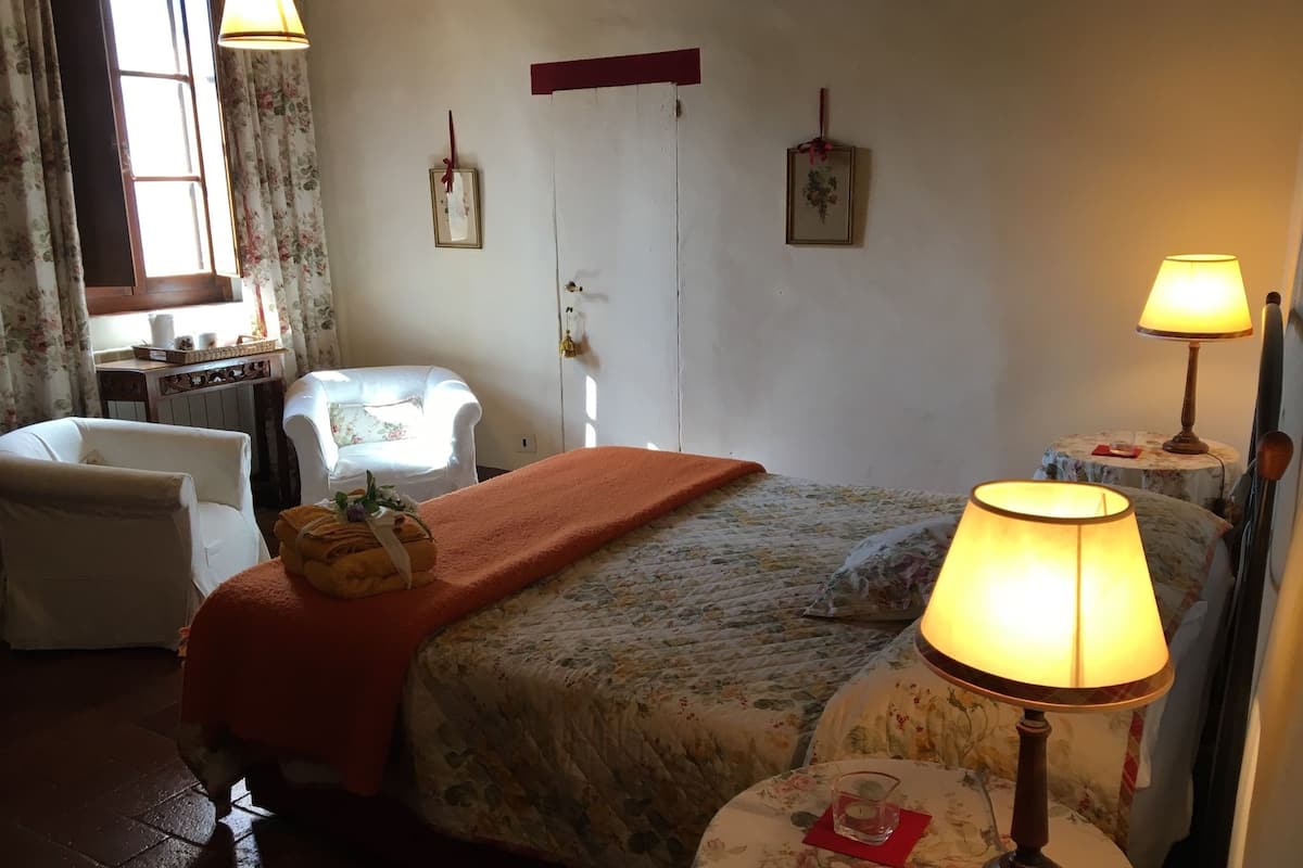 Doppia Deluxe, vista cortile | 1 camera, biancheria da letto di alta qualità, una cassaforte in camera