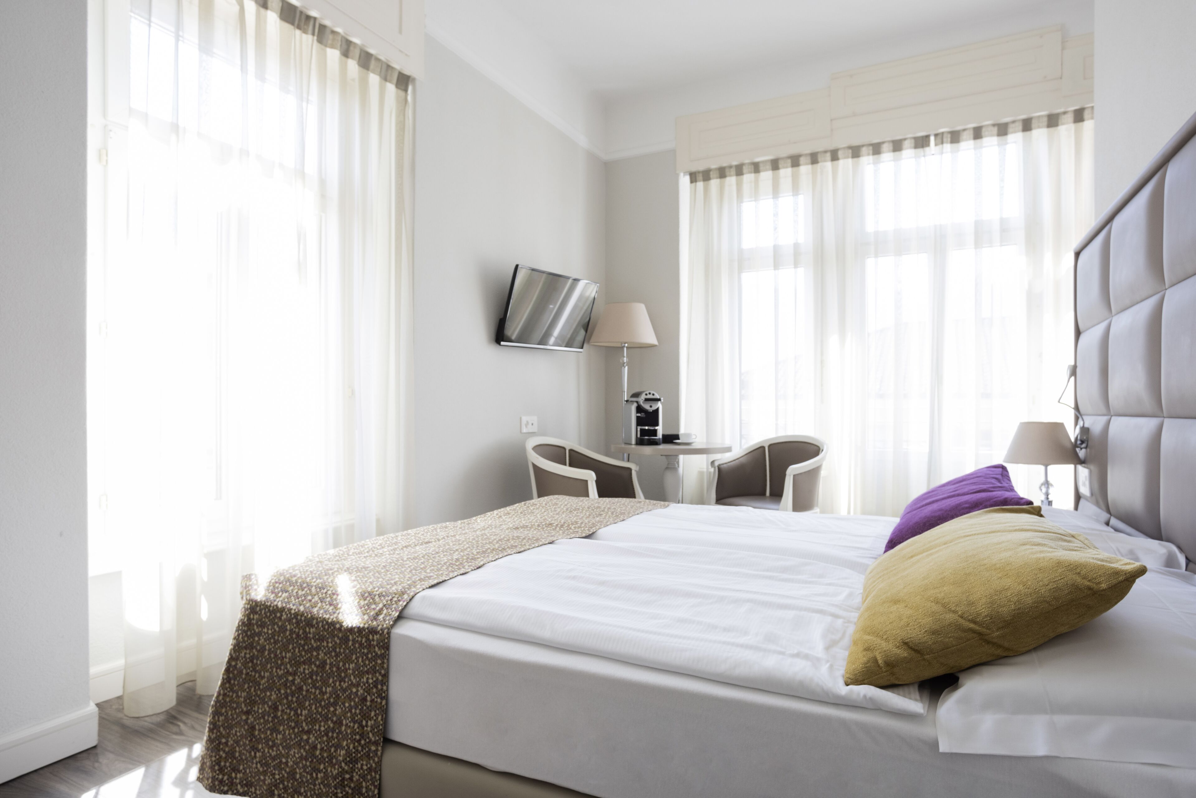 minibar, in-room safe, desk, free wifi