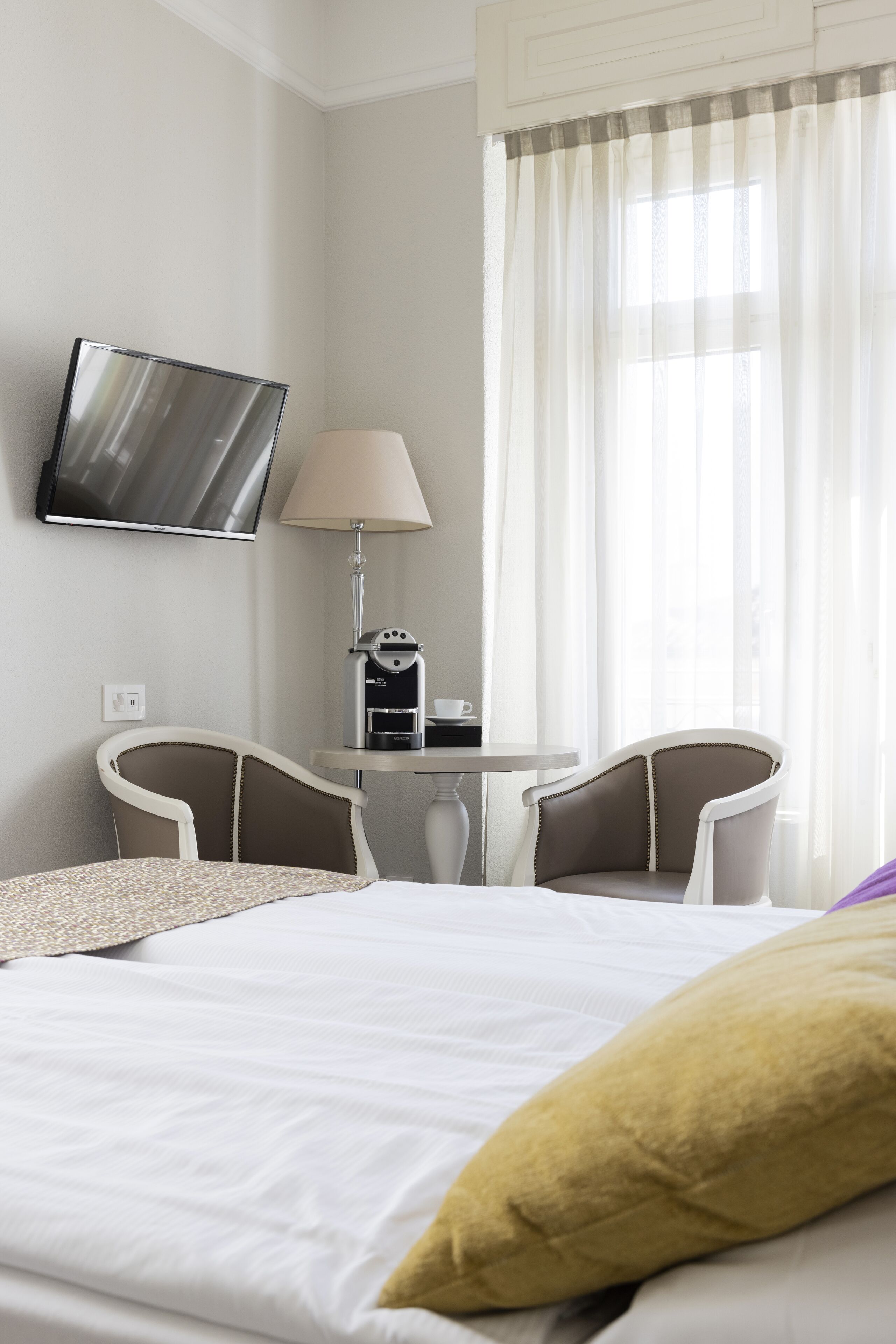 minibar, in-room safe, desk, free wifi