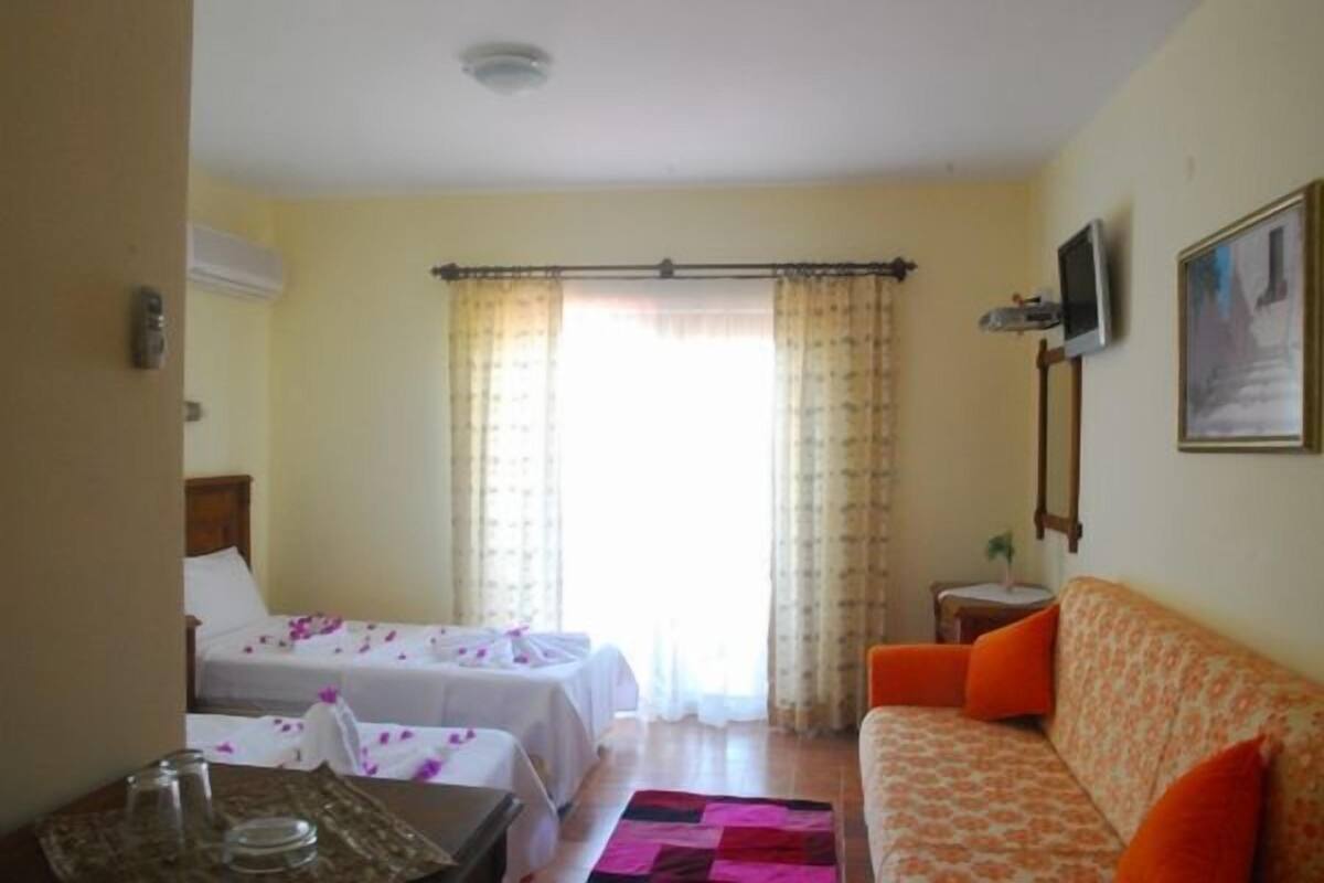 Sábanas italianas Frette, camas Select Comfort y cunas gratuitas