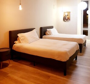 华丽双床房 | 迷你吧、特色装修、特色家居、办公桌