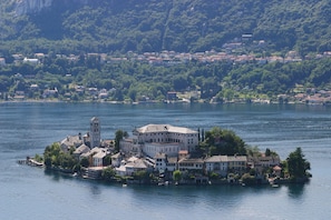 View from property - Hotel Aracoeli (Orta San Giulio)