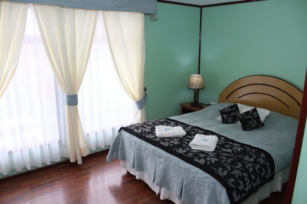 Premium bedding, Tempur-Pedic beds, in-room safe, individually decorated