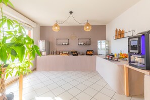 Daily buffet breakfast (EUR 9.9 per person)