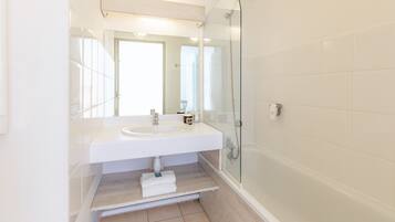 One Bedroom Apartment | Bathroom