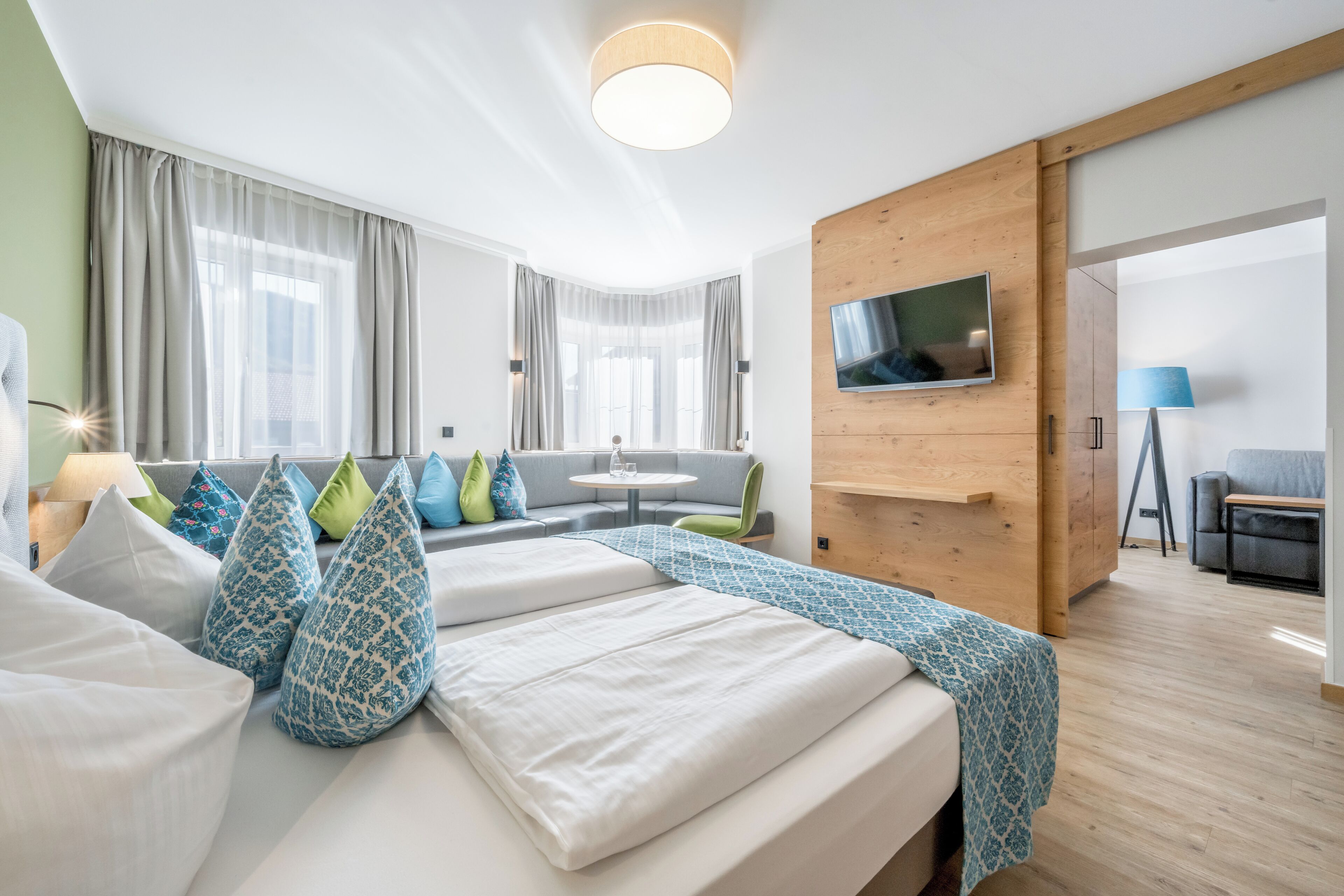 comfort studio suite | 1 bedroom, hypo-allergenic bedding, in-room safe, blackout curtains