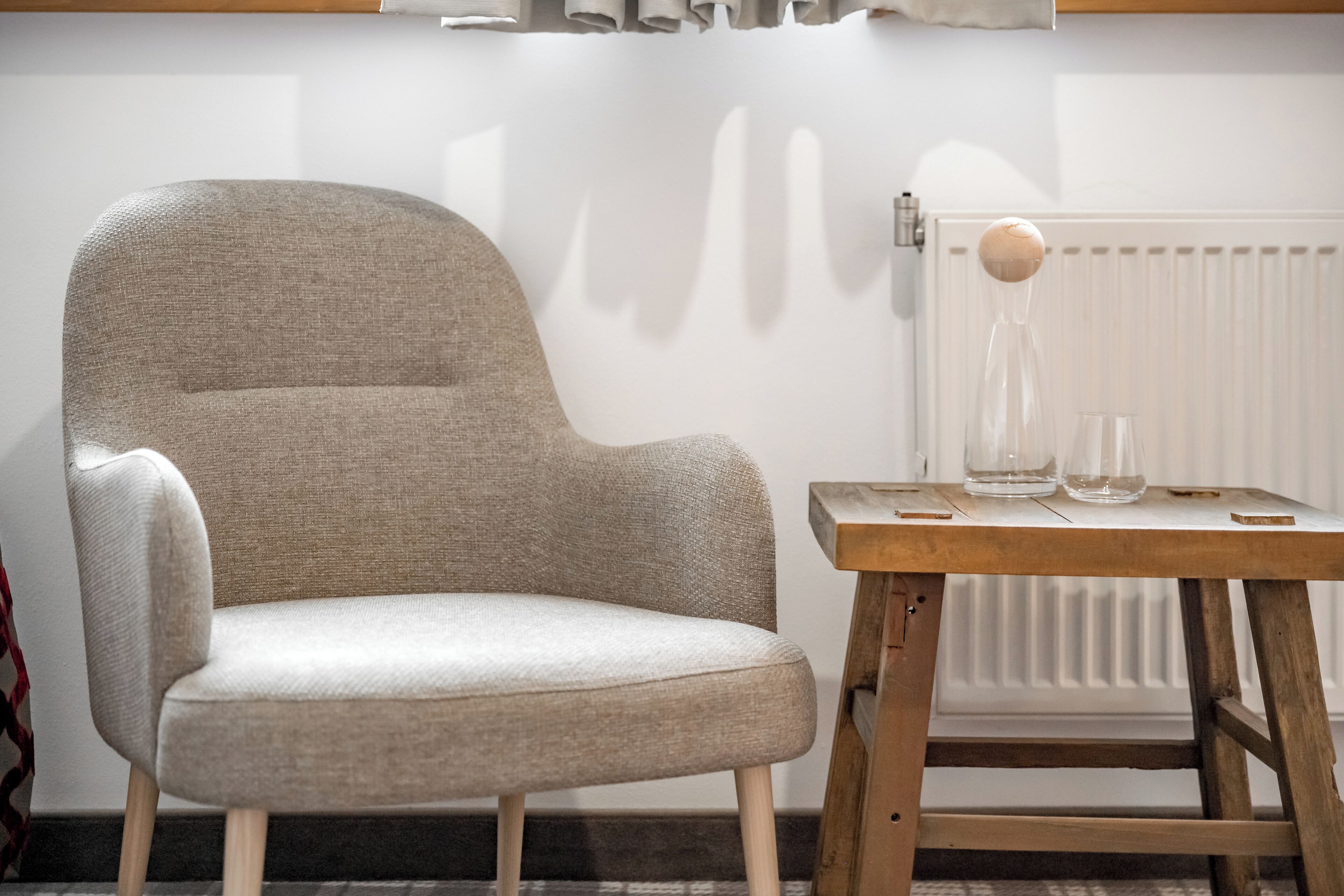 economy single room, 1 single bed, non smoking, mountain view | 1 bedroom, hypo-allergenic bedding, in-room safe, blackout curtains