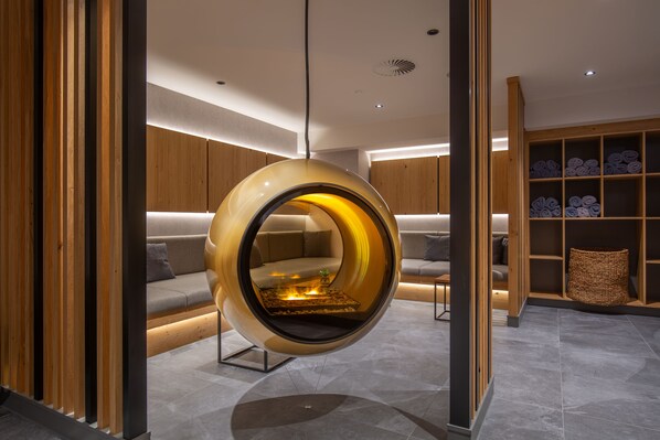 تفاصيل الفندق من الداخل