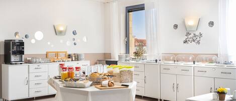 Daily buffet breakfast (EUR 10 per person)