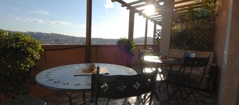 Nughe'e'Oro Guesthouse Homestay