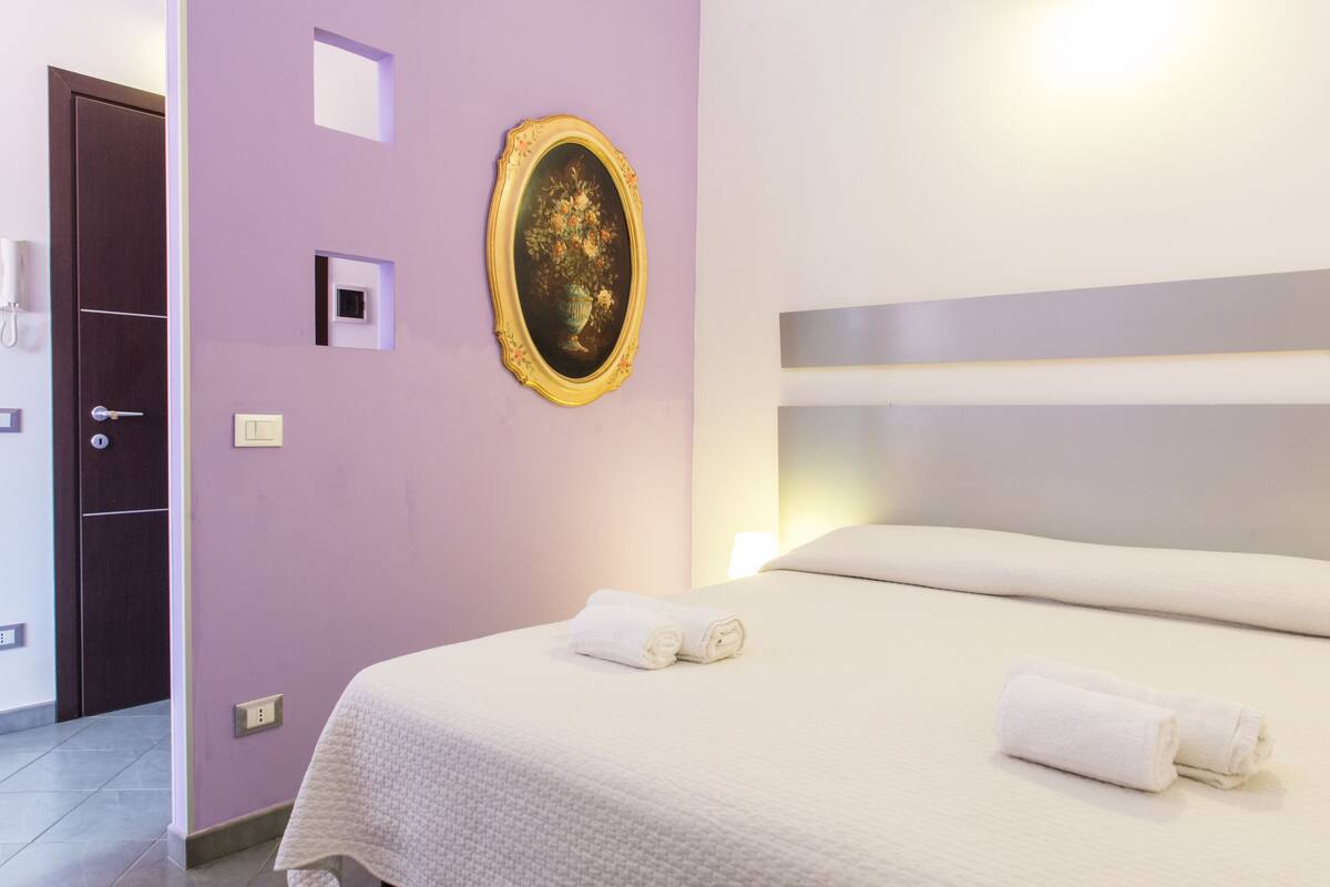 Habitación triple | Escritorio, espacio para trabajar con laptop y wifi gratis