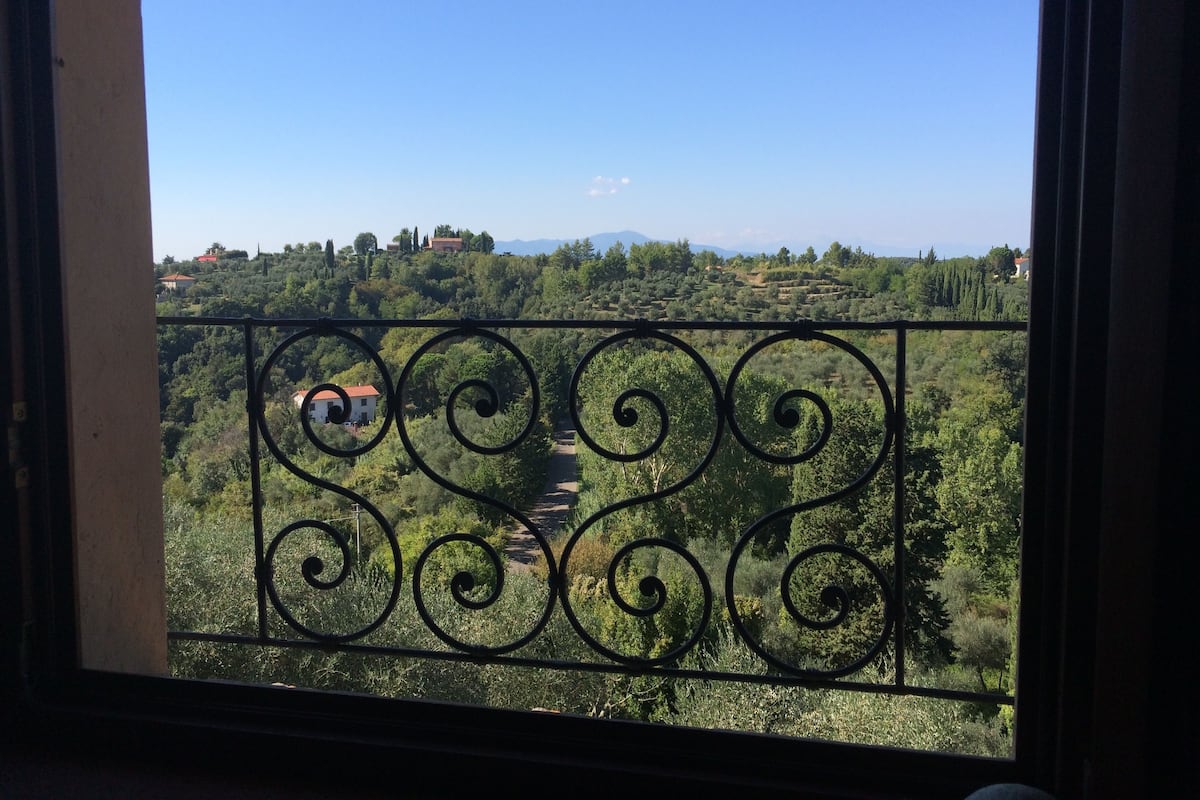 Deluxe Triple Room, 1 Bedroom, Private Bathroom, Garden Area | Hypo-allergenic bedding, individually decorated, individually furnished