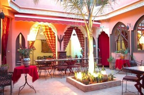 아침 식사, 점심 식사, 저녁 식사 제공, 모로코 요리