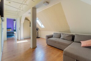 Hypoallergeen beddengoed, een kluis op de kamer, een bureau