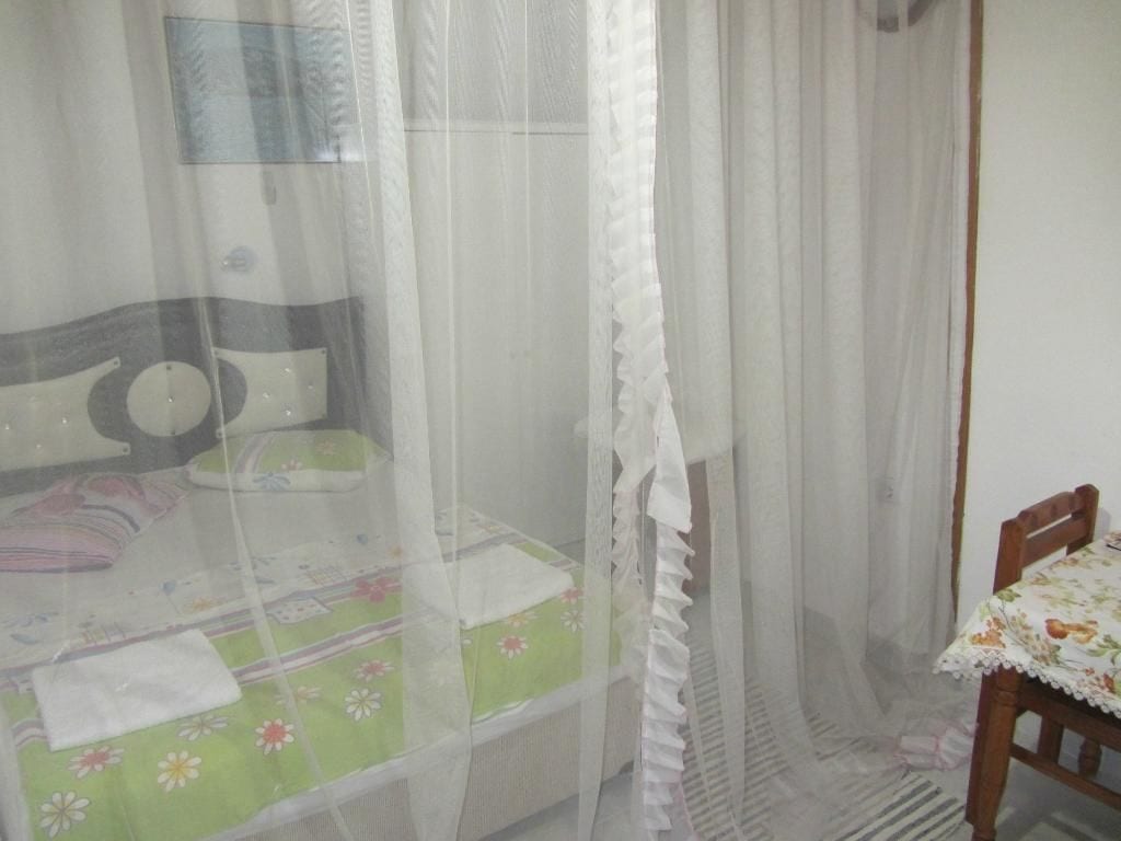 double room | in-room safe, desk, free wifi