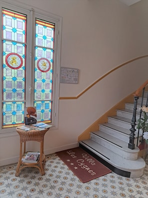 Staircase - Villa Les Cygnes (Nice)