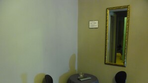 Double Room, Private Bathroom - A Casa di Max (Rome)