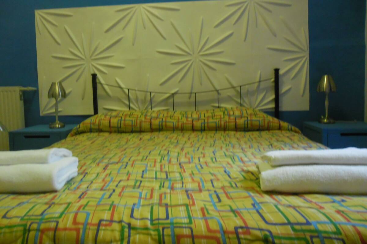 Double Room, Shared Bathroom | Egyptian cotton sheets, premium bedding, down duvets, desk