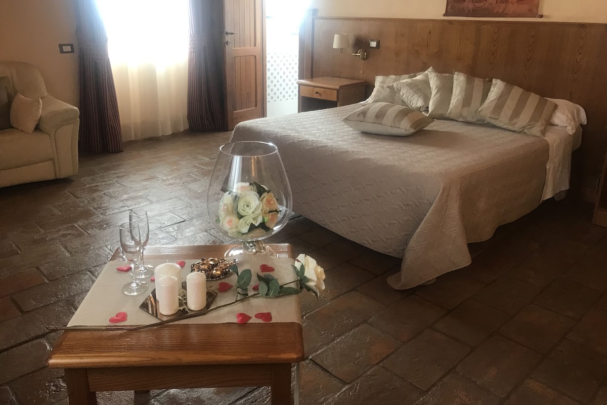 Senior Studio Suite, 1 Double Bed, Park View