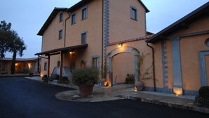 Front of property - Casale della Certosa (Rome)