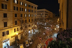 Fachada del alojamiento - Noche