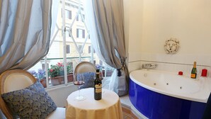 Suite, Hot Tub | Balcony - Liberty Rome Suites (Rome)