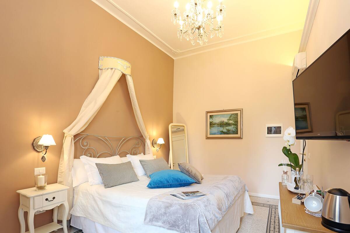 Children's theme room