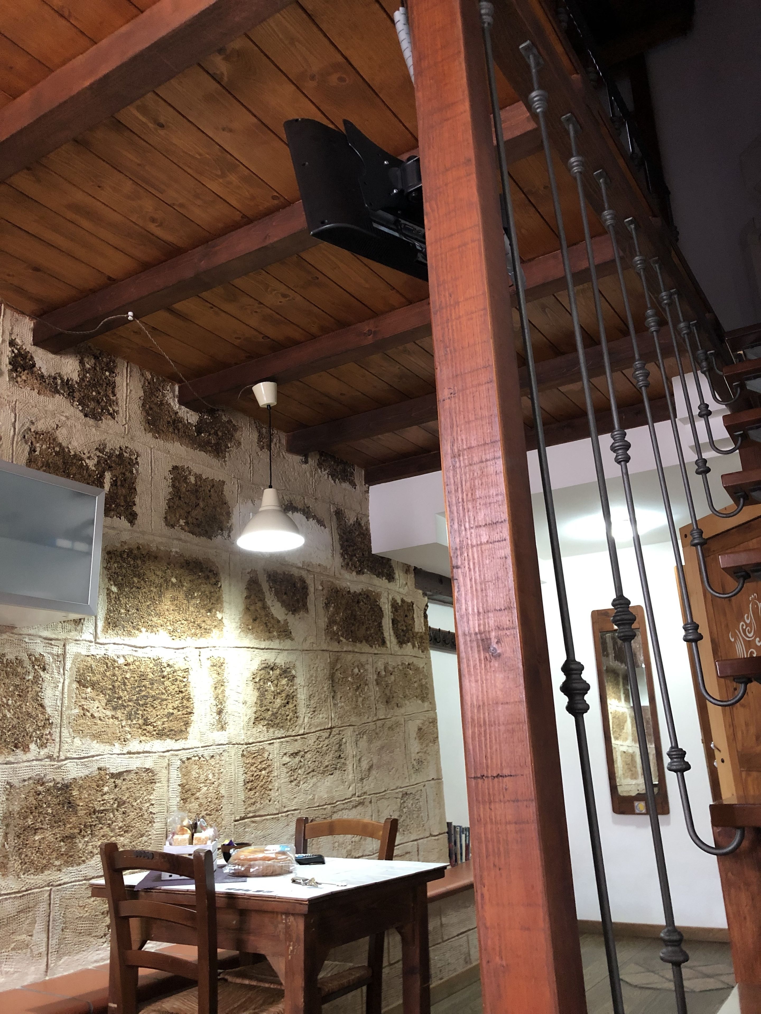 Monolocale | Area soggiorno | TV