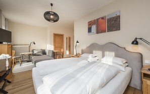 Phòng đôi (Residenz Principal "A") | Két bảo mật tại phòng, bàn, truy cập Internet không dây miễn phí