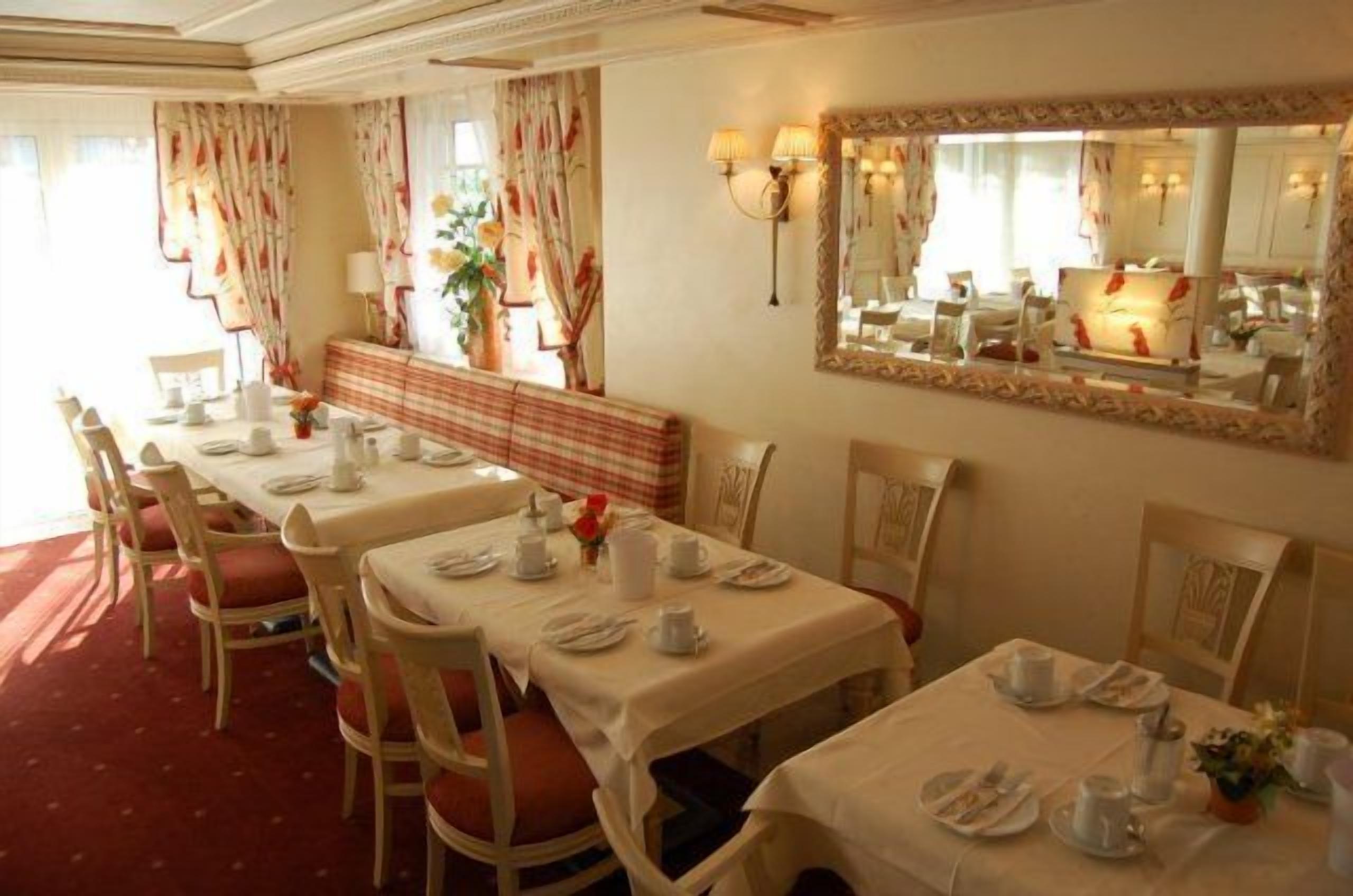 daily buffet breakfast (eur 6 per person)