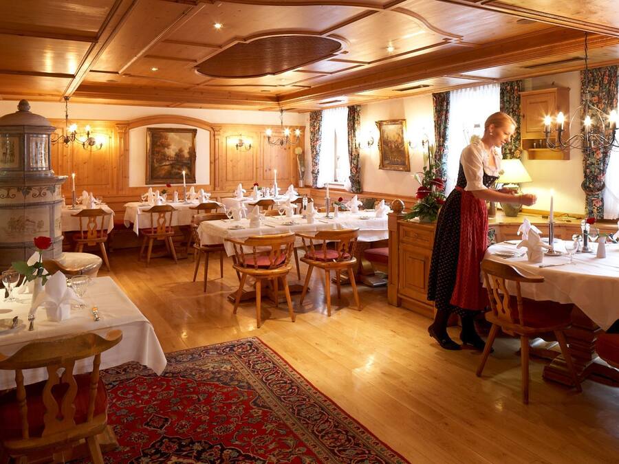 Aperto a colazione, pranzo e cena, cucina tedesca