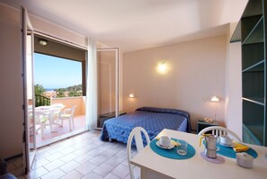 1 dormitori, caixa forta a l'habitació, wifi i roba de llit 