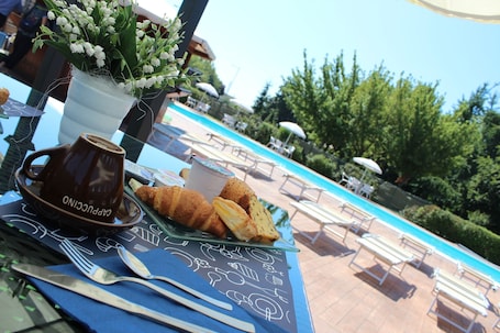 Servizio di cena. Piccolo Hotel Nogara