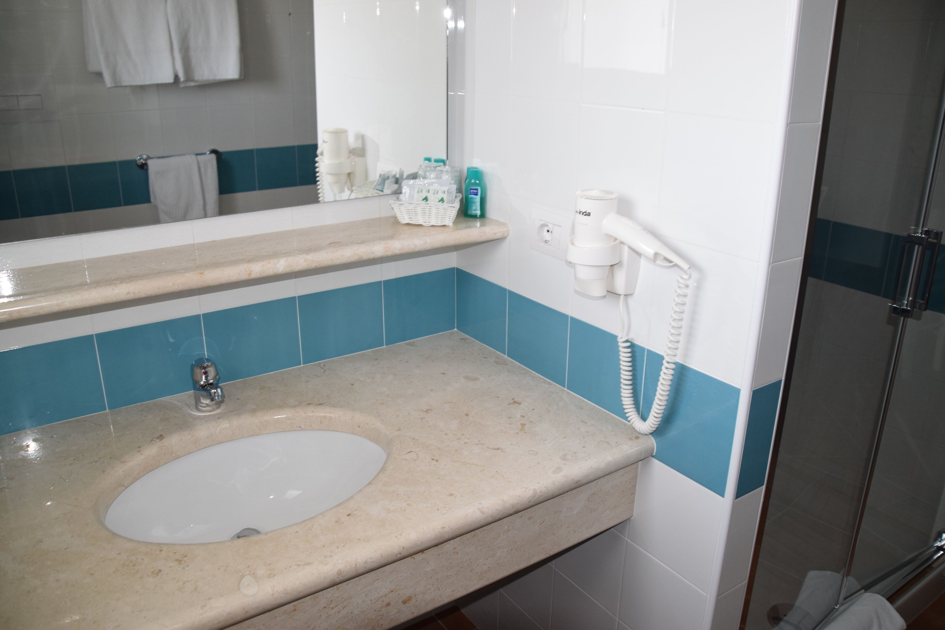 apartment | bathroom | free toiletries, hair dryer, bidet, towels