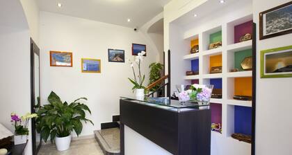 Sorrento Flats