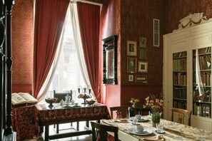 Desayuno inglés todos los días (con cargo) 