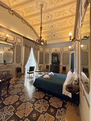 Dobbelt- eller tomannsrom – deluxe, ikke-røyk, privat bad | Sengetøy av topp kvalitet, dundyner og senger med overmadrass