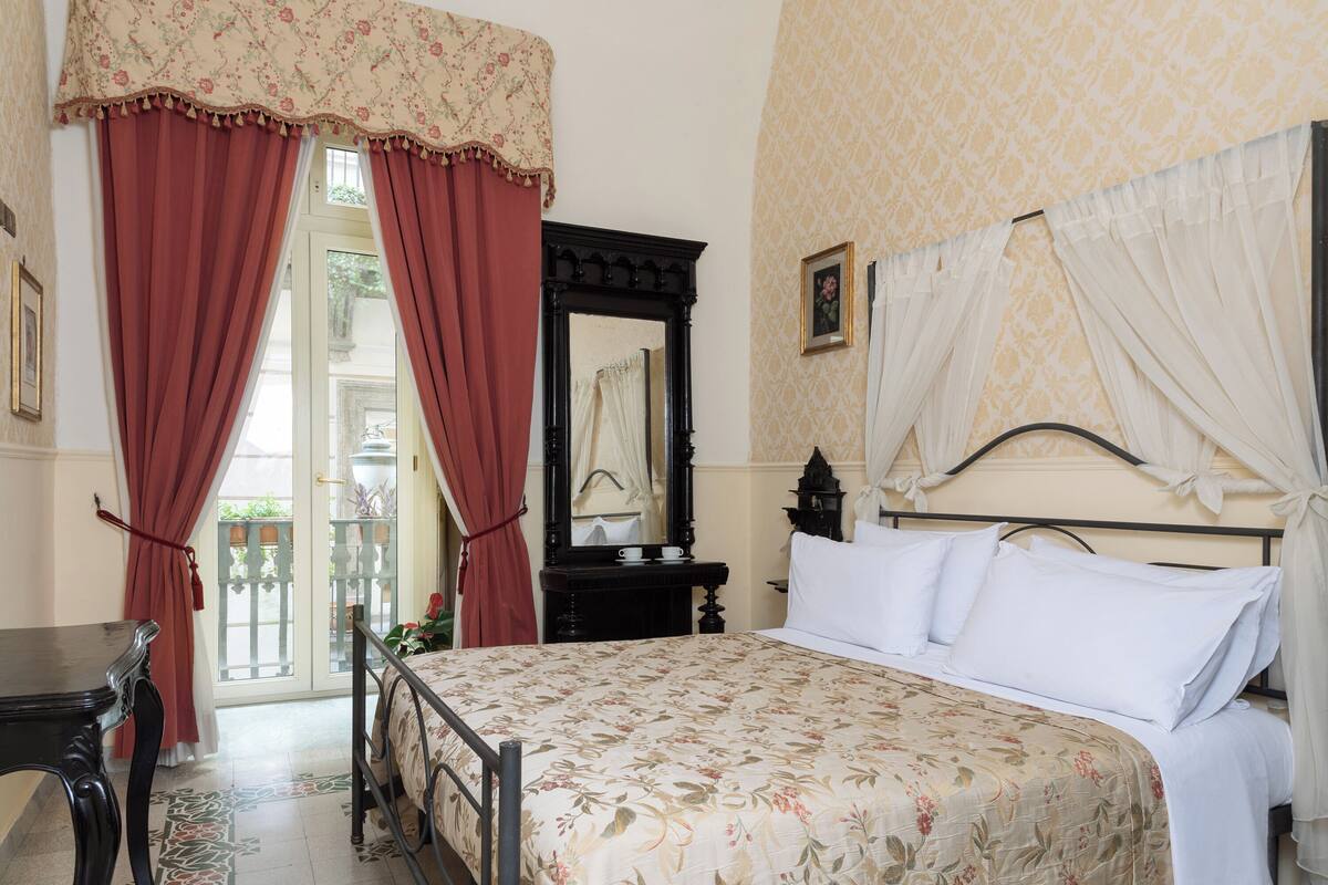 Classic Double Room, 1 Bedroom, Non Smoking, Balcony