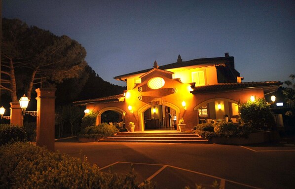 Front of property – evening/night