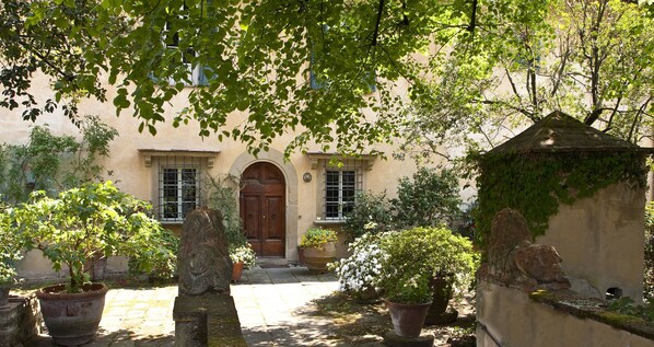 Entrée de l’hébergement