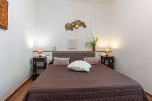 Quadruple Room | Soundproofing, iron/ironing board, free cribs/infant beds, rollaway beds - Antico Podere Il Bugnolo (Poggibonsi)